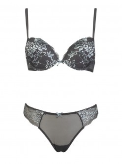 Sujetador con aros Push-up Flower Lace.