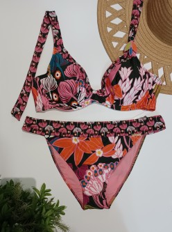 Bikini triangular con aros
