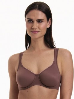 Sujetador con aros preformado