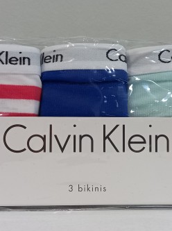 P-3 Slip básico de algodón de colores Calvin Klein.