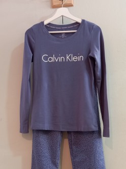 Pijama bolsa Chica Calvin Klein.