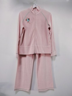 Pijama-chándal de terciopelo en rosa.
